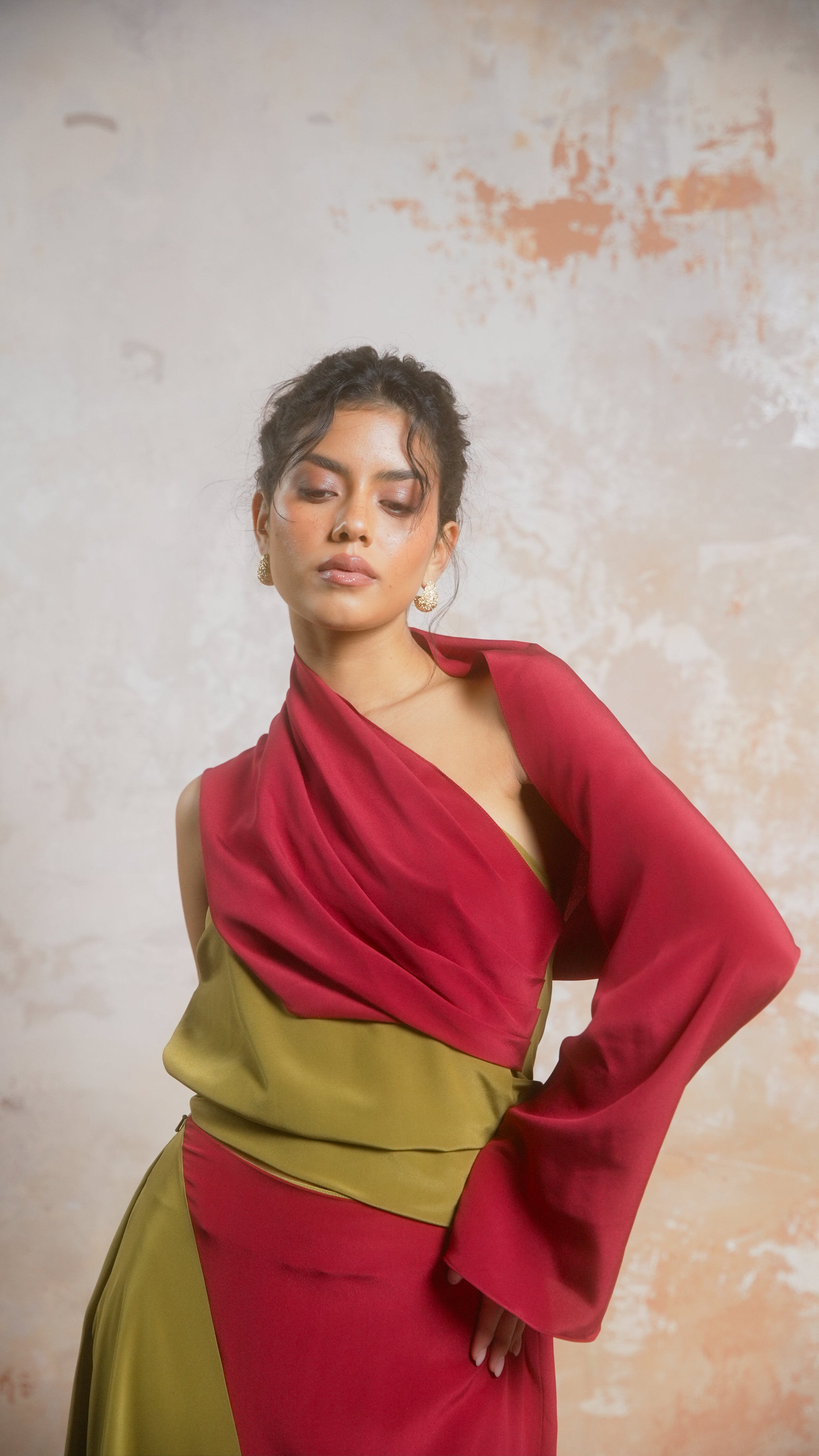 THE MUSE TOP
